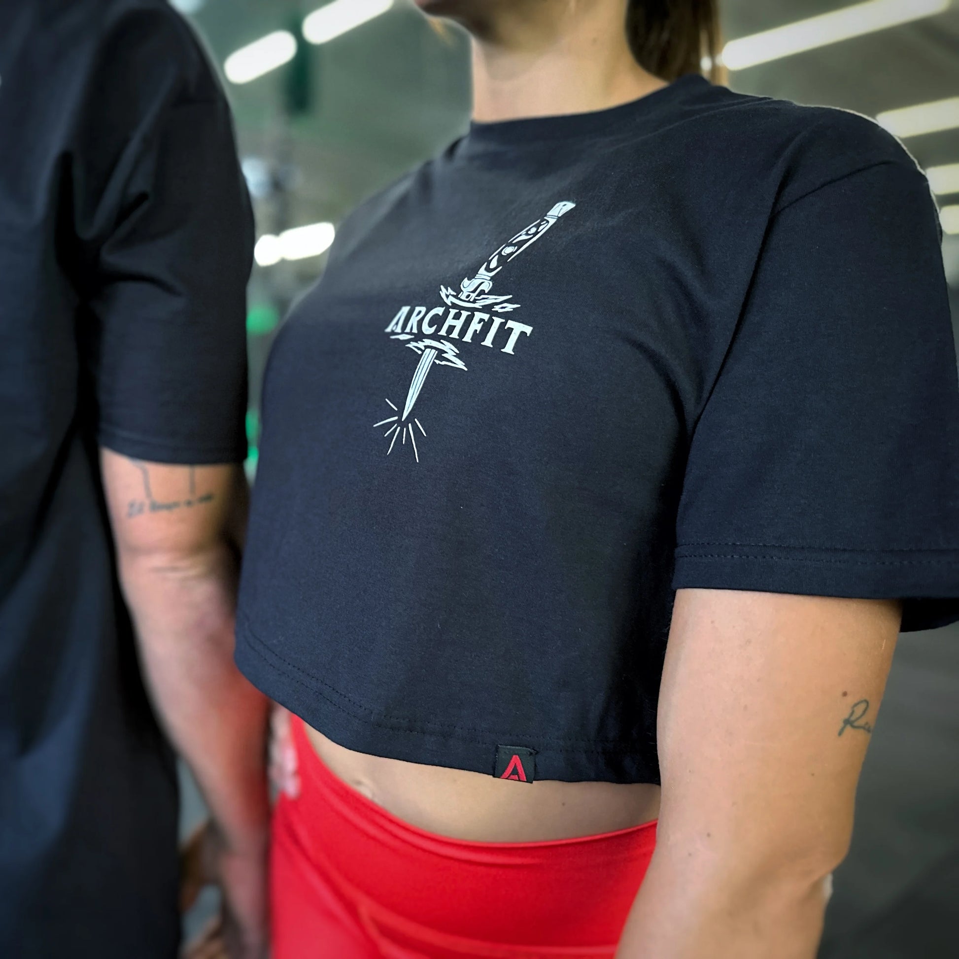 Crop Top 'A CUCHILLO'