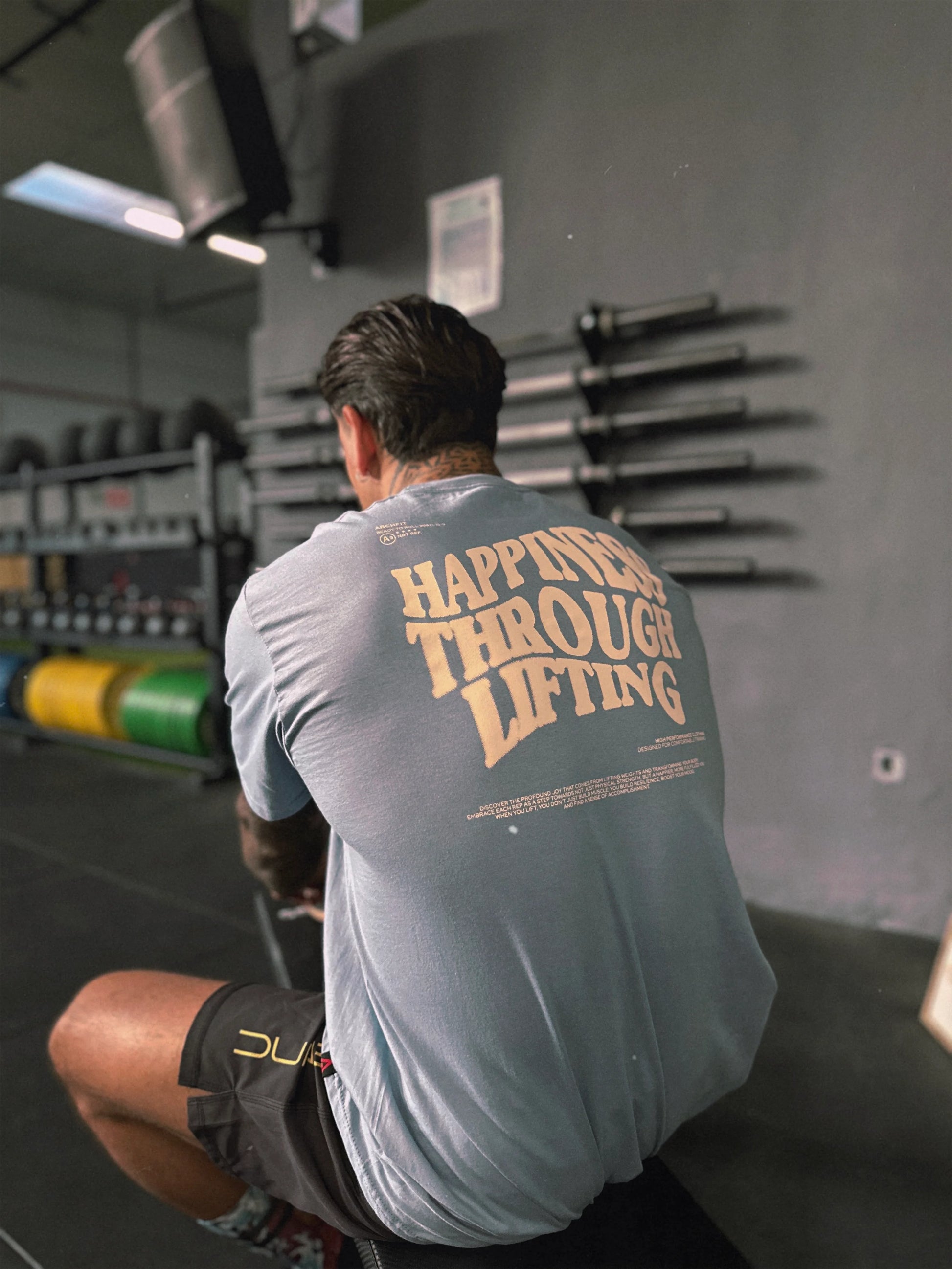 Camiseta oversize 'HAPPY LIFTER' azul claro