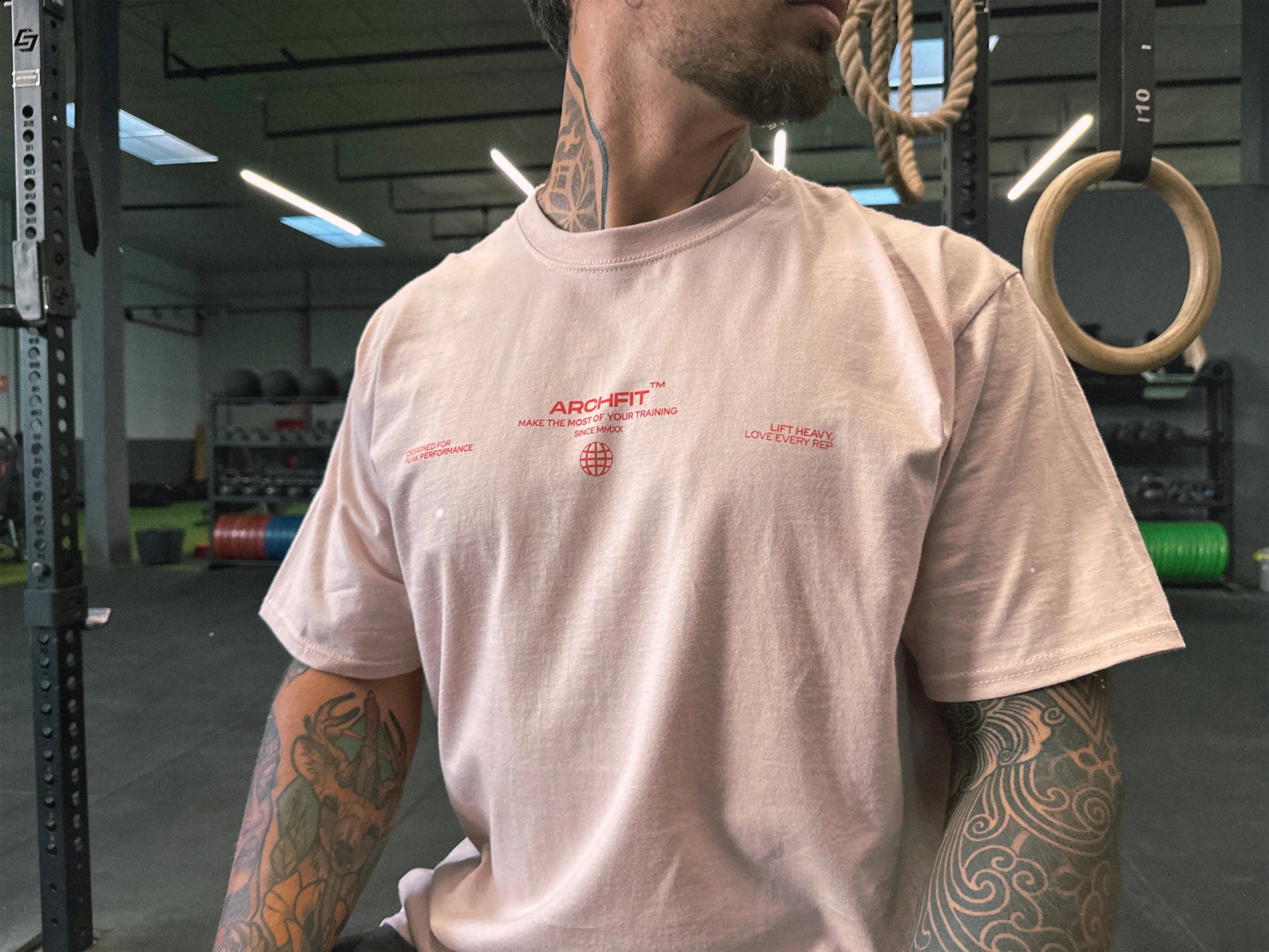 Camiseta oversize 'HAPPY LIFTER' coral claro