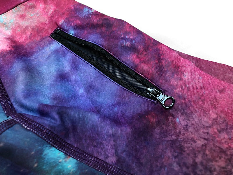 Detalle del bolsillo de mallas 'Nebula' para Crossfit para mujer