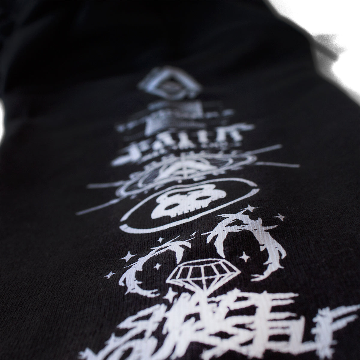 Sudadera negra Archfit Fate manga